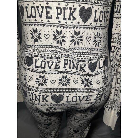 PINK Victoria's Secret Black and Cream Love Print Pajama Set - Picture 5 of 8